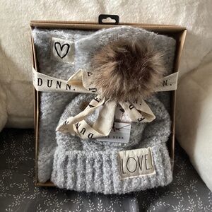 Rae Dunn love hat & scarf